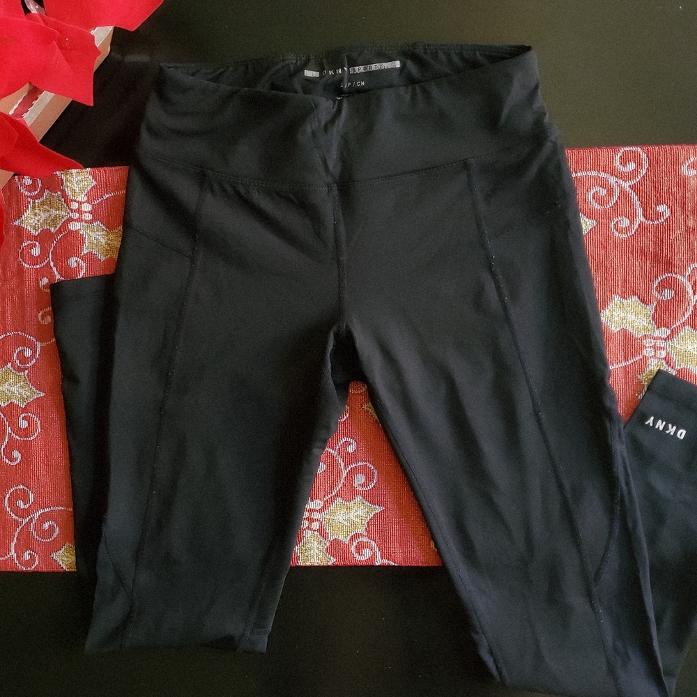 DKNY leggins